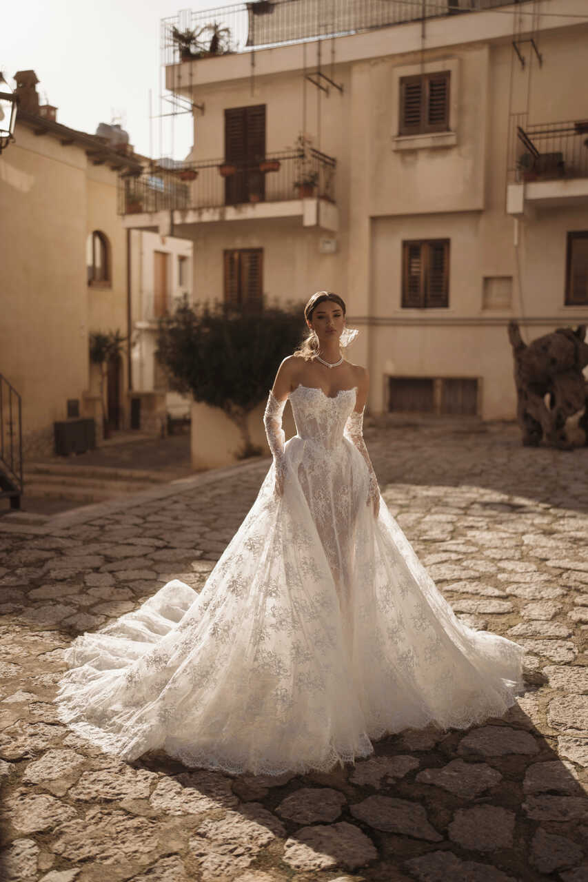 Creative Store Suknie Ślubne _ Księżniczka4